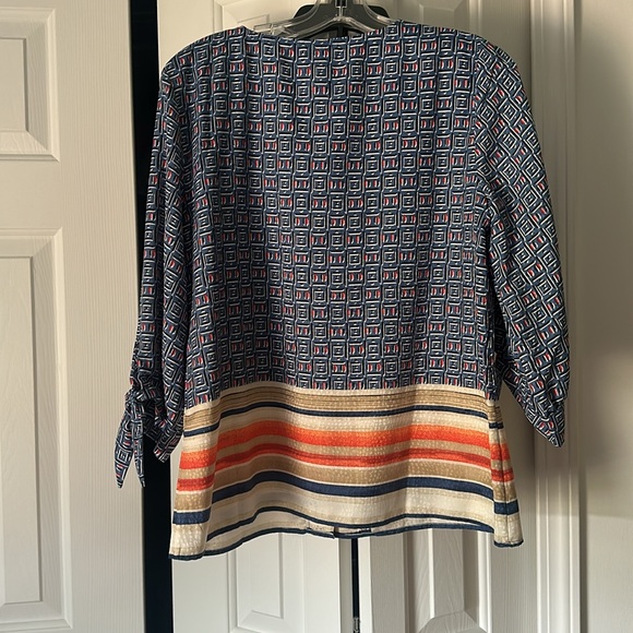 Chico’s blouse 3/4 sleeve - Picture 3 of 3